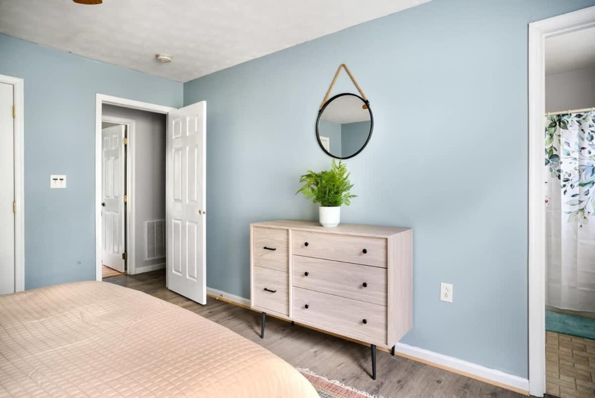 Modern Decor, Hot Tub, Fire Pit & River Access! Luray Luaran gambar