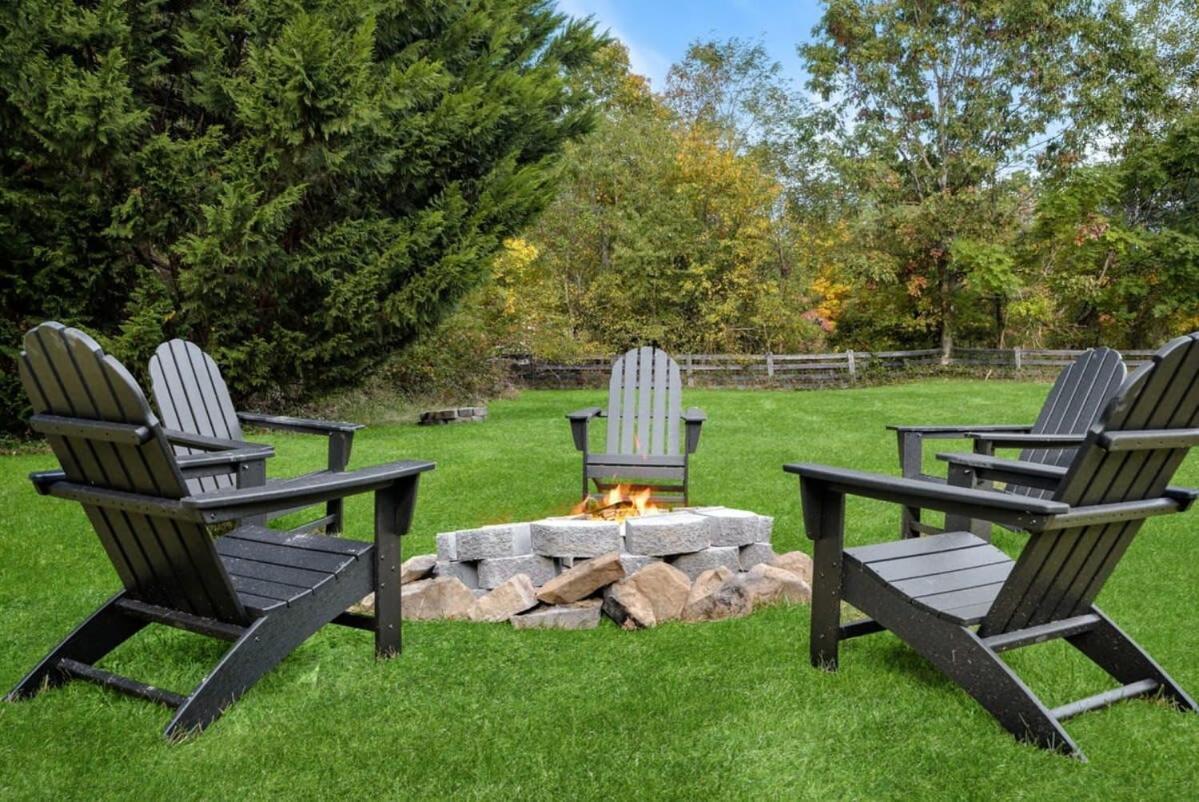 Modern Decor, Hot Tub, Fire Pit & River Access! Luray Luaran gambar